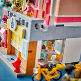 Lego Friends Heartlake City Daireleri ve Mağazaları 42670