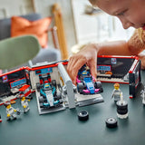 Lego City F1 Garajı ve Mercedes-AMG ve Alpine Arabaları 60444