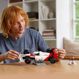 Lego Icons McLaren MP4/4 ve Ayrton Senna 10330