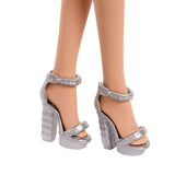 Barbie 80.Yıl Kırmızı Elbiseli Bebek JGD25