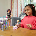 Barbie Bebek Bakıcısı Bebeği ve Aksesuarları Oyun Seti FHY97-FJB01 | Toysall