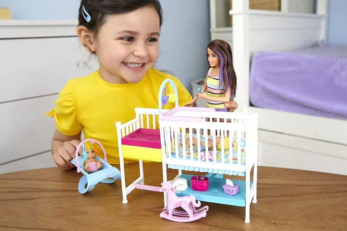 Barbie Bebek Bakıcısı Skipper Uyku Eğitiminde Oyun Seti GFL38 | Toysall