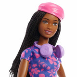 Barbie Brooklyn Seyahatte Bebeği ve Aksesuarları HGX55