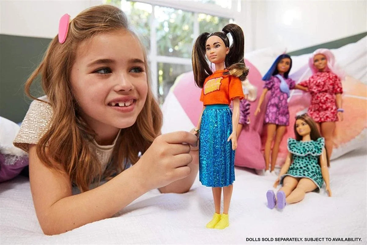 Barbie Büyüleyici Parti Bebekleri Fashionistas FBR37-GHW59 | Toysall
