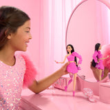 Barbie Deluxe Style Bebekler - Işıltılı Protez Bacaklı HYV26