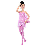 Barbie Deluxe Style Bebekler, Pembe Kot Elbiseli Esmer JJN71