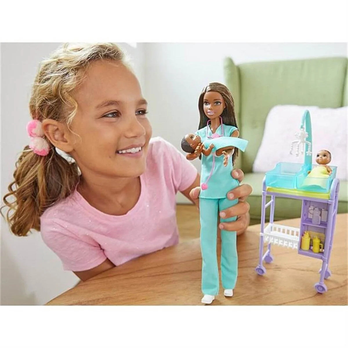 Barbie ve Meslekleri Oyun Setleri DHB63-GKH24 | Toysall