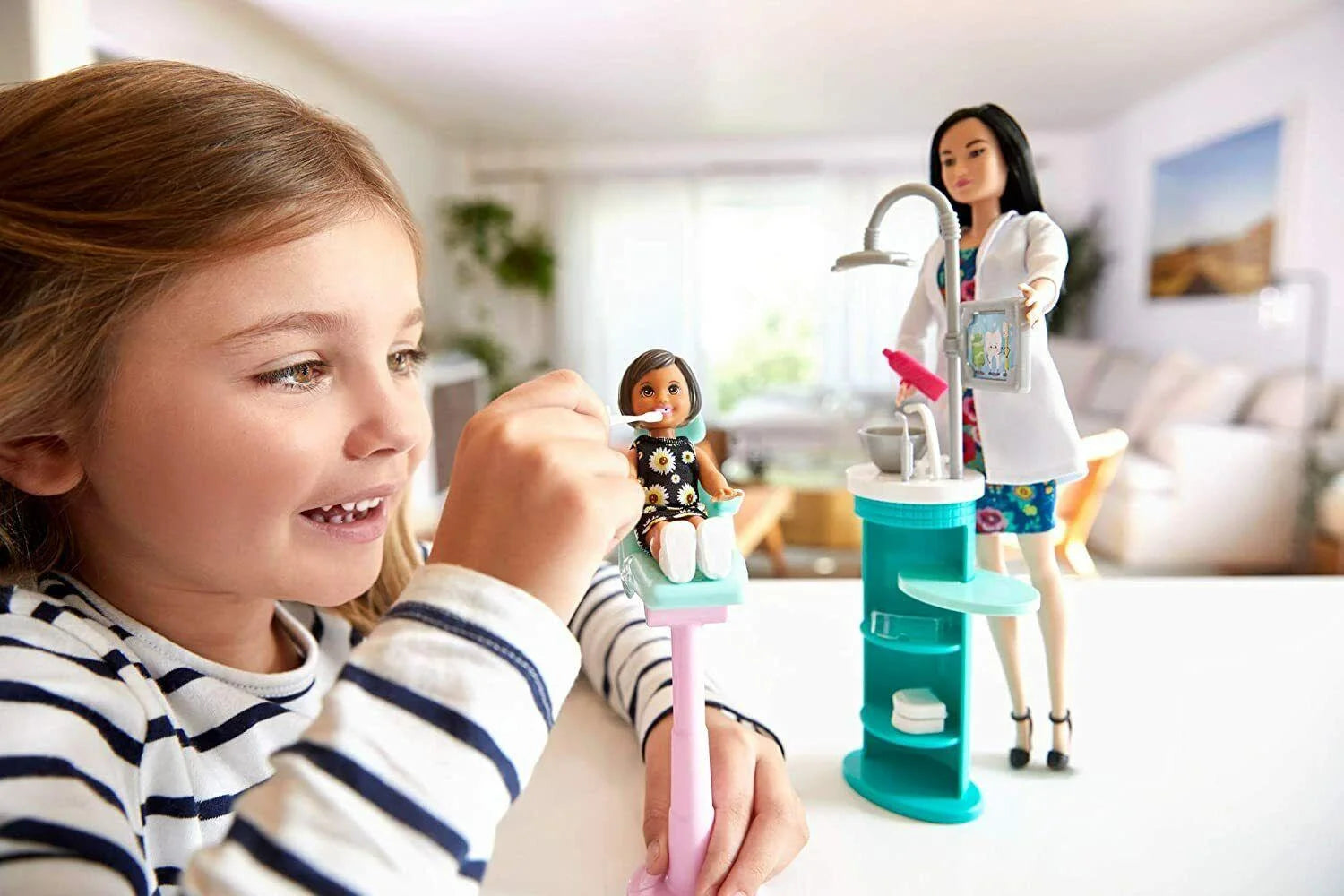 Barbie ve Meslekleri Oyun Setleri - Diş Hekimi DHB63-FXP17 | Toysall