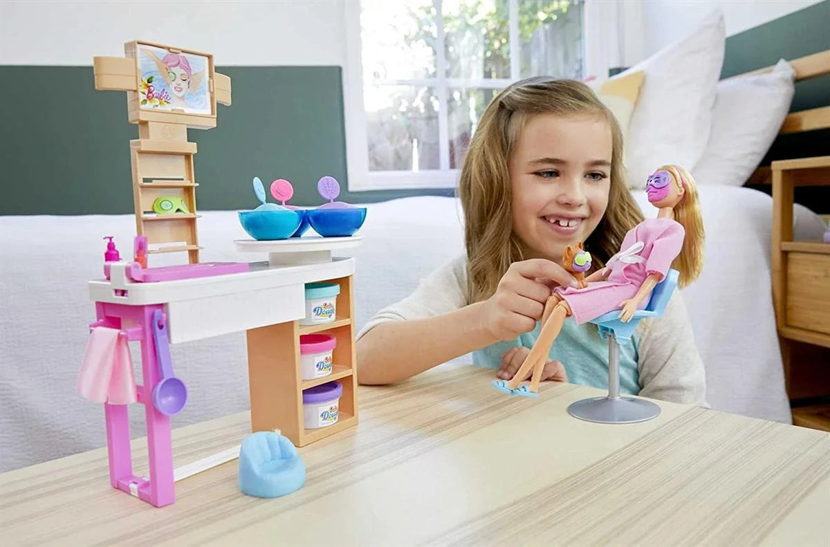 Barbie Yüz Bakımı Yapıyor Oyun Seti GJR84 | Toysall