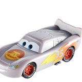 Disney ve Pixar Cars Renk Değiştiren Araba Serisi GNY94-HDN00