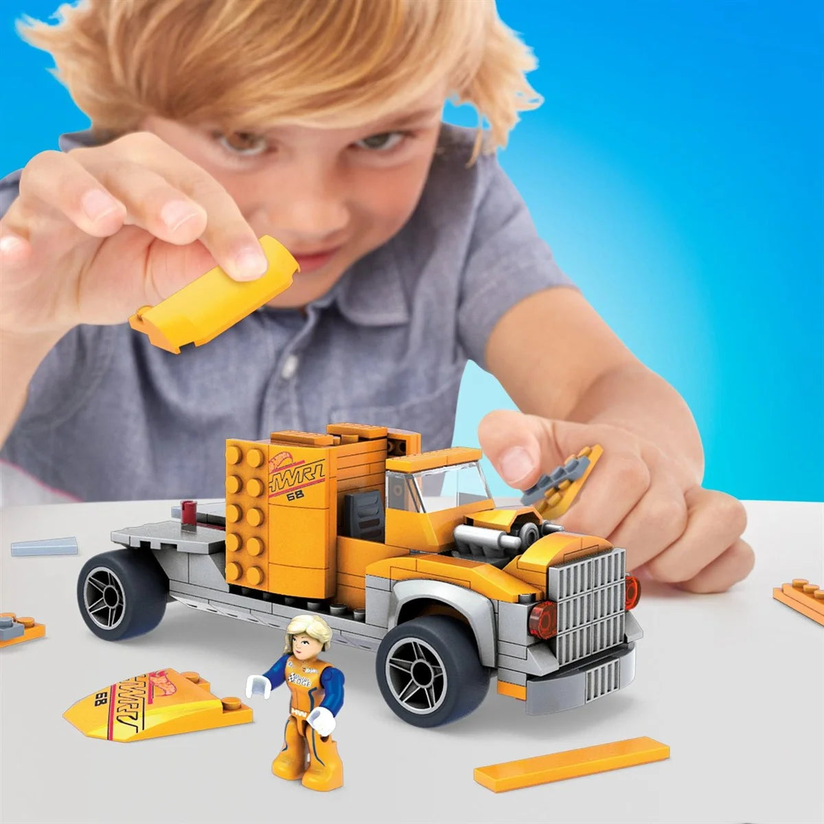 Hot Wheels Mega Construx Süper Taşıyıcı Tır Paketi GYG66 | Toysall