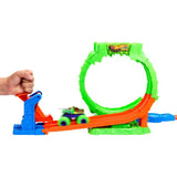 Hot Wheels Monster Trucks Mutant Chaos Çemberde Yarış Oyun Seti JMK91