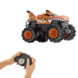 Hot Wheels Monster Trucks RC 1:24 Tiger Shark Uzaktan Kumandalı Araç HNV03