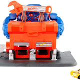 Hot Wheels Şehirde Yaratık Macerası Oyun Seti Gorilin Garaj Saldırısı FNB05-GJK89 | Toysall