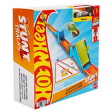 Hot Wheels Stunt Trucks Akrobatik Yarış Pisti Oyun Seti JHK76-JHK78