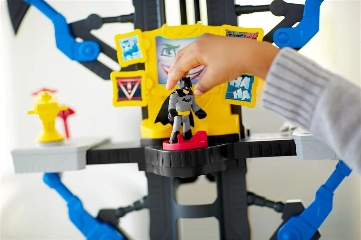 Imaginext DC Super Friends 2'si 1 Arada  Transforming Batcave Oyun Seti CHH91 | Toysall