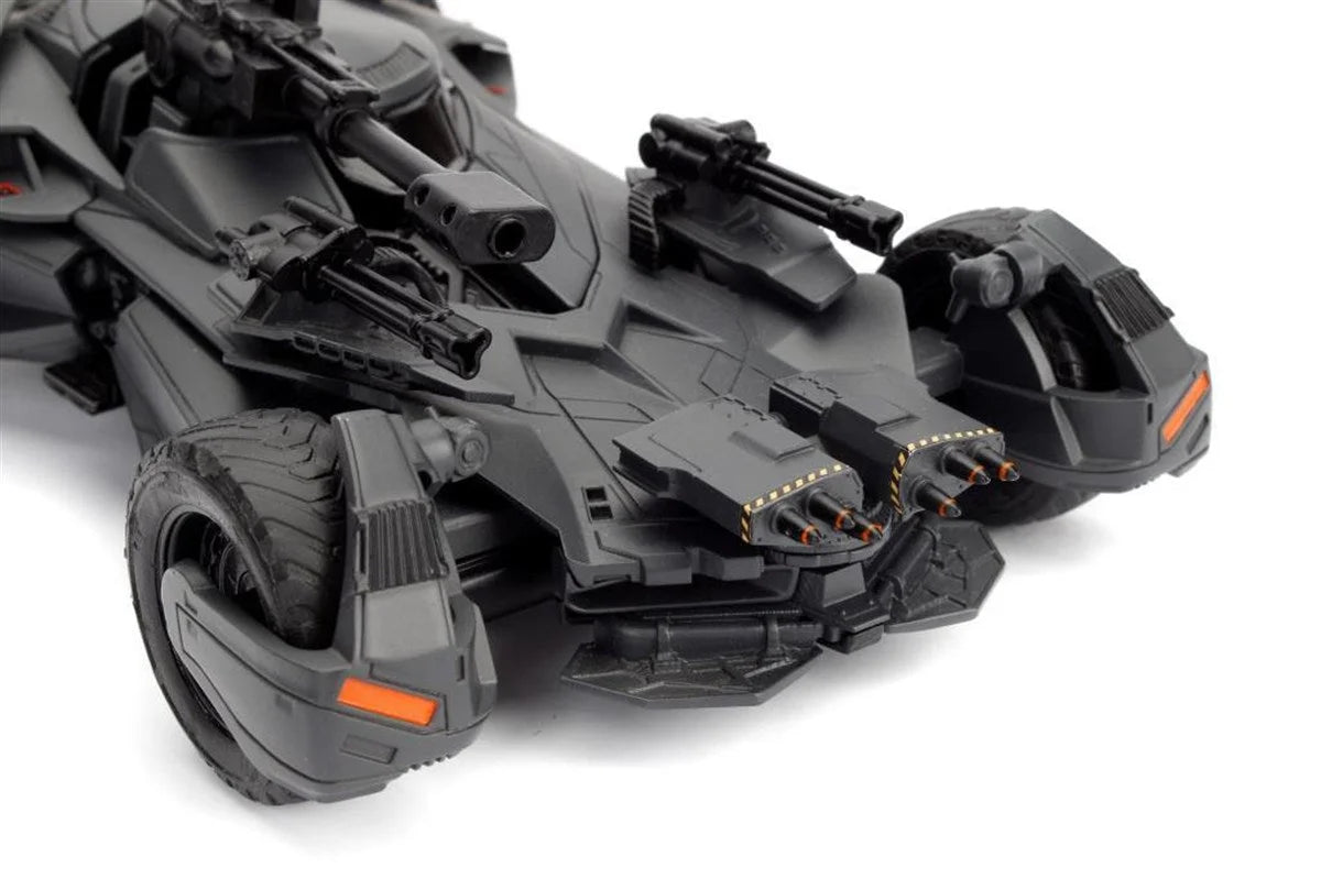 Jada Batman Justice League Batmobile 1:24 253215000 | Toysall