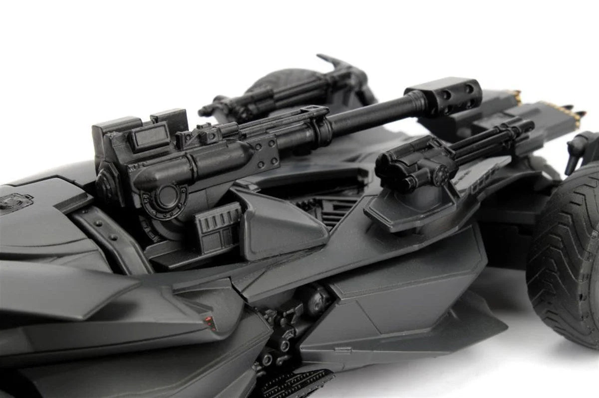 Jada Batman Justice League Batmobile 1:24 253215000 | Toysall