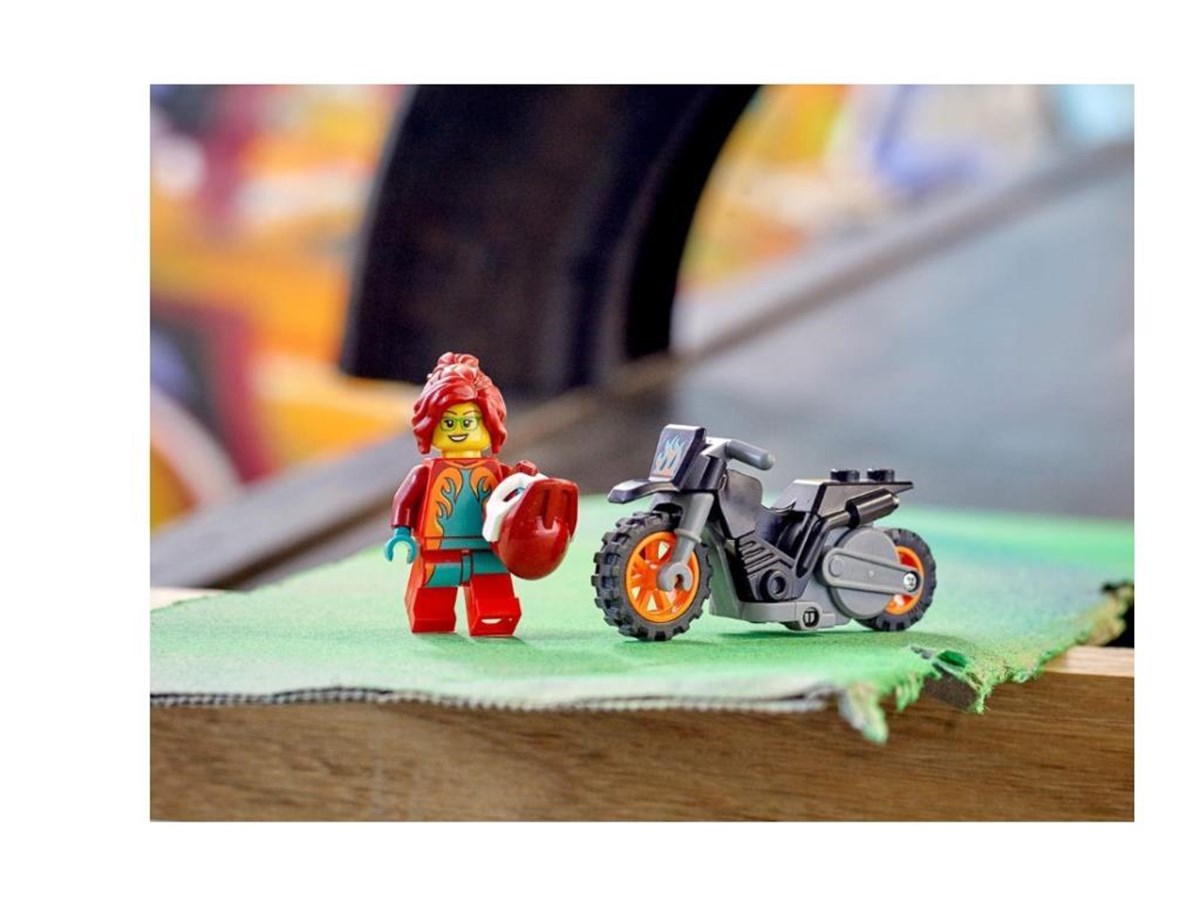 Lego City Ateşli Gösteri Motosikleti 60311 | Toysall