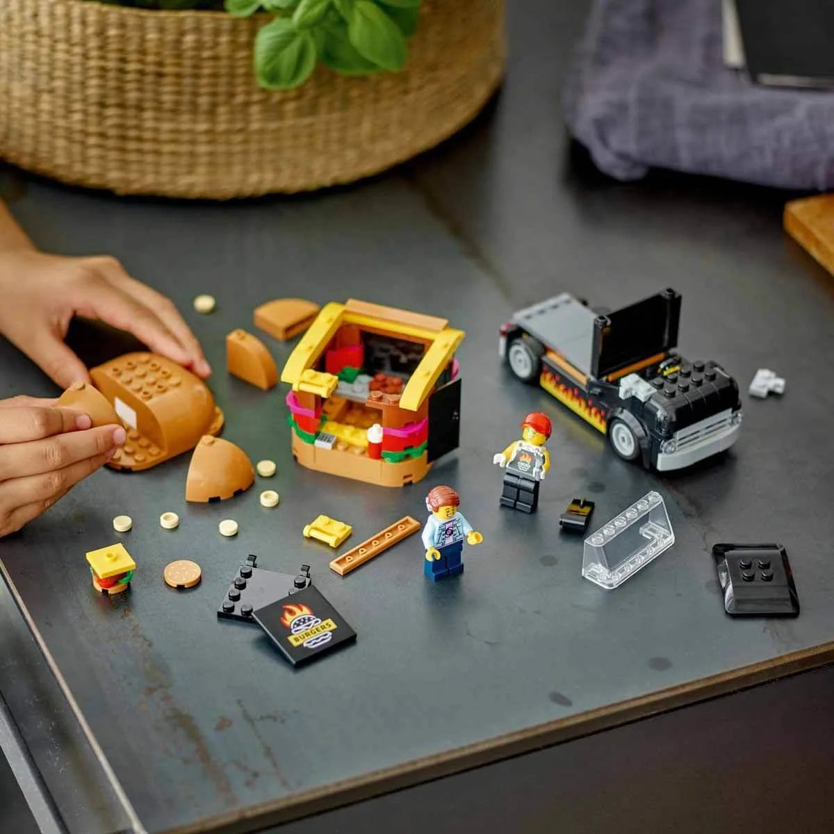 Lego City Hamburger Kamyonu 60404 | Toysall