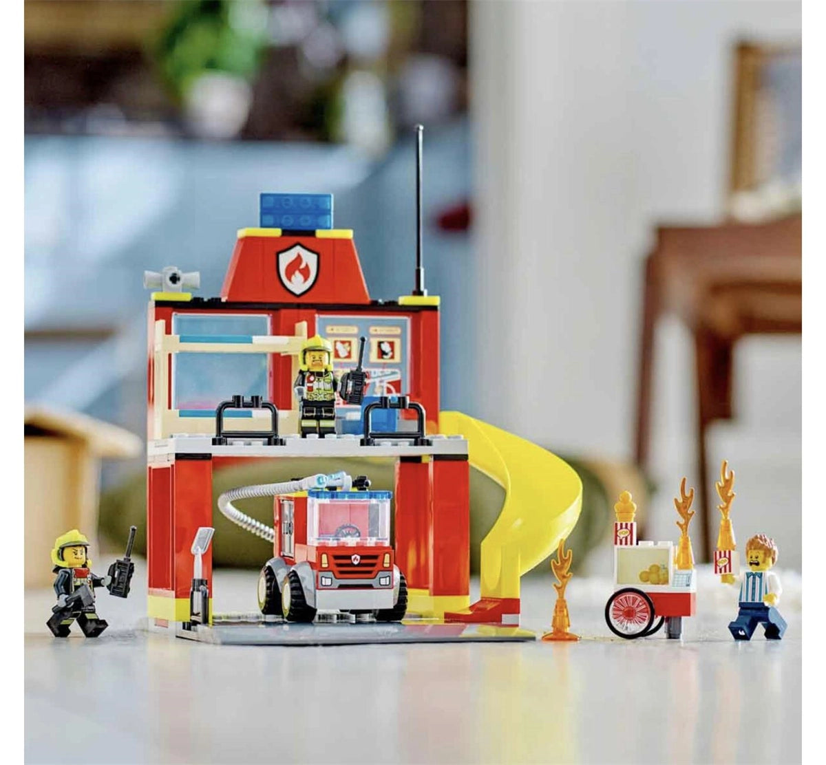 Lego City İtfaiye Merkezi ve İtfaiye Kamyonu 60375 | Toysall