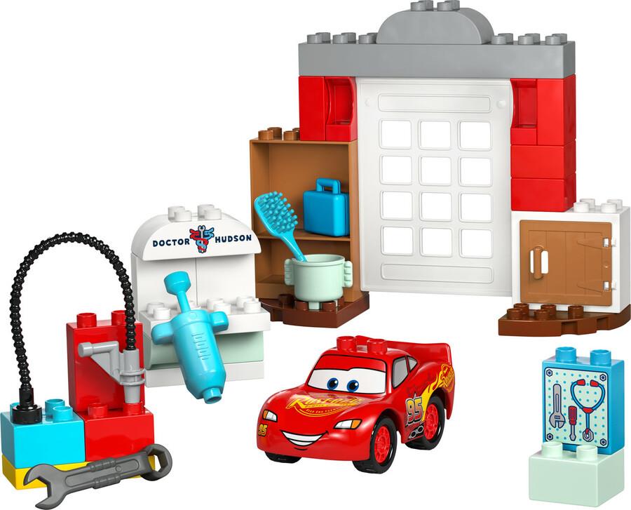Lego Duplo Disney McQueen'in Doc'un Garajını Ziyareti 10456