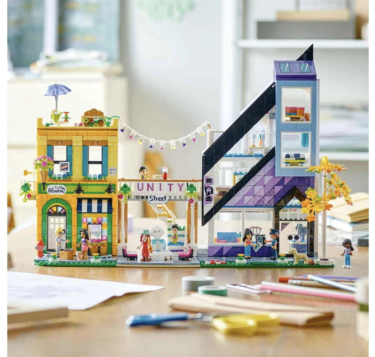 Lego Friends Şehir Merkezi Çiçek ve Tasarım Dükkanları 41732 | Toysall