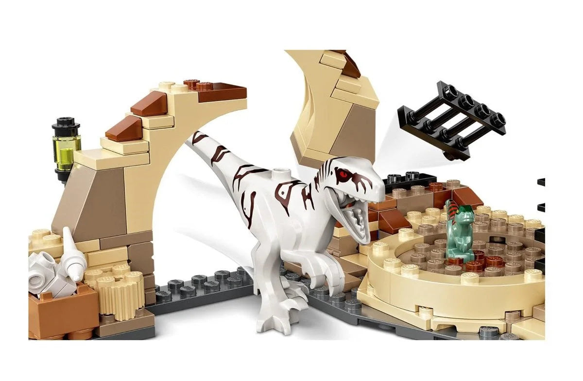 Lego Jurassic World Atrociraptor Dinozor: Motosiklet Takibi 76945 | Toysall