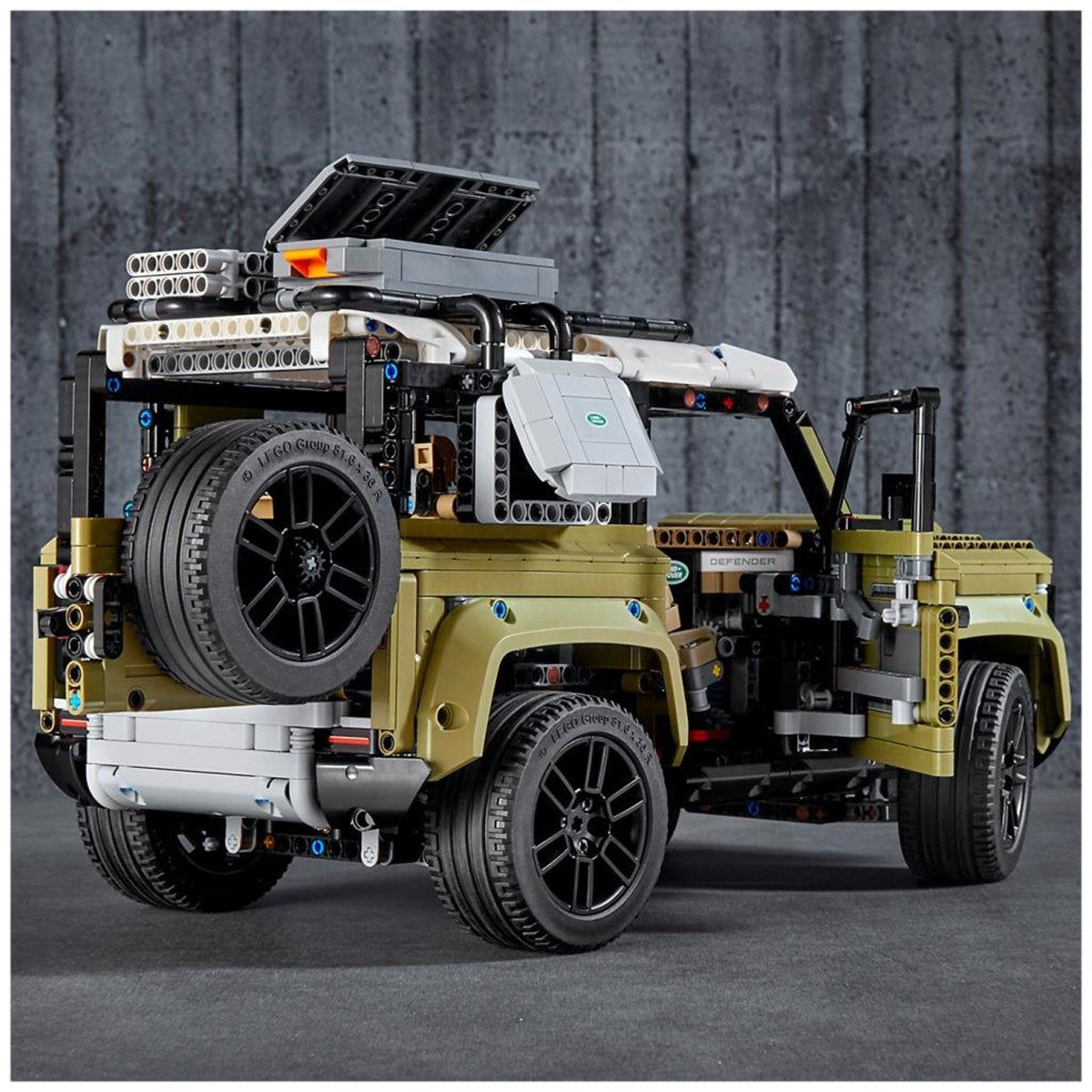 Lego Technic Land Rover 42110 | Toysall