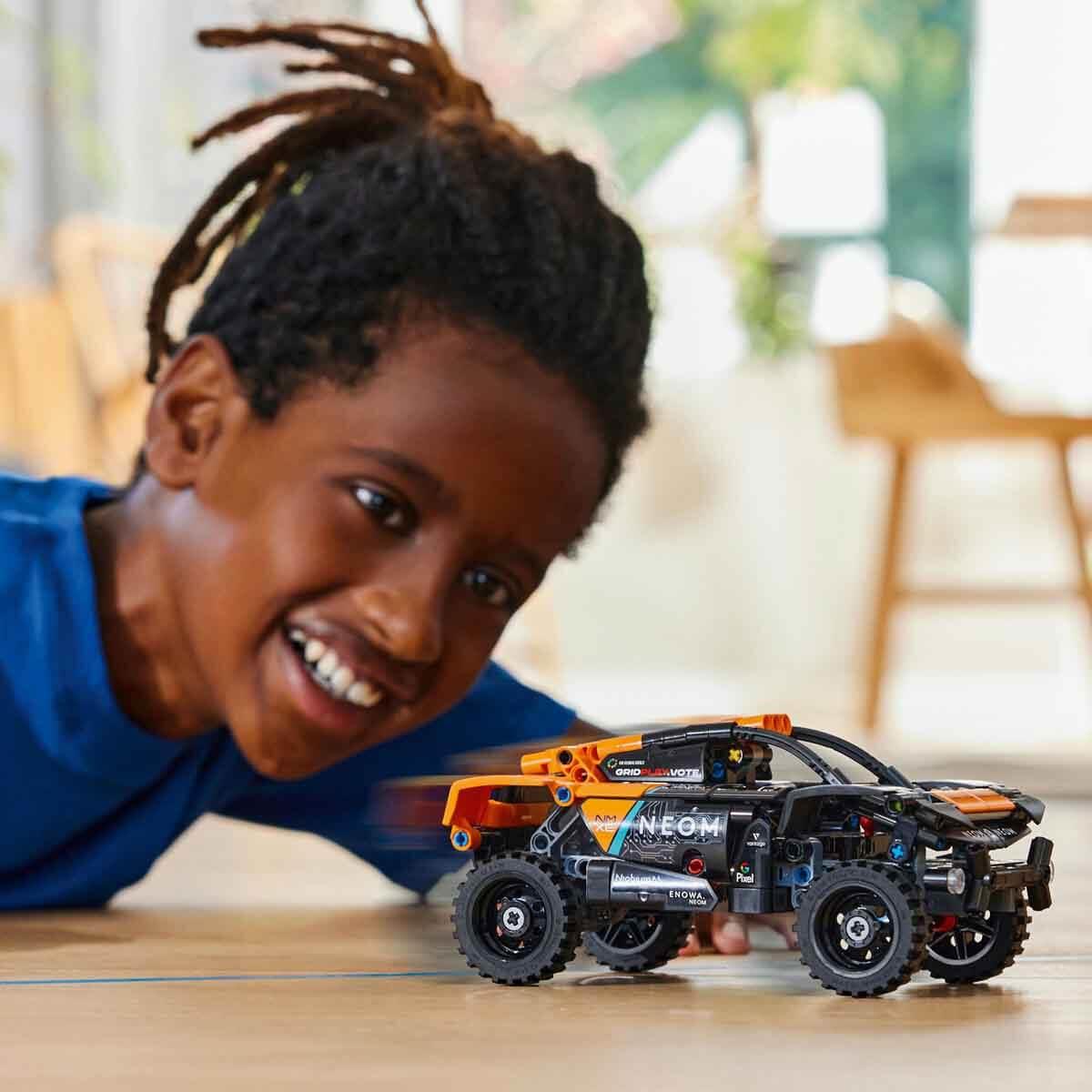 Lego Technic NEOM McLaren Extreme E Yarış Arabası 42166 | Toysall