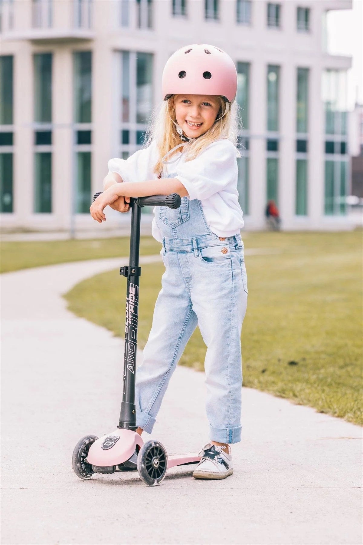Xe scooter trẻ em Scoot and Ride Highwaykick 1 Push and Go (3 màu Xe scooter trẻ em Scoot and Ride Highwaykick 1 Push and Go (3 màu