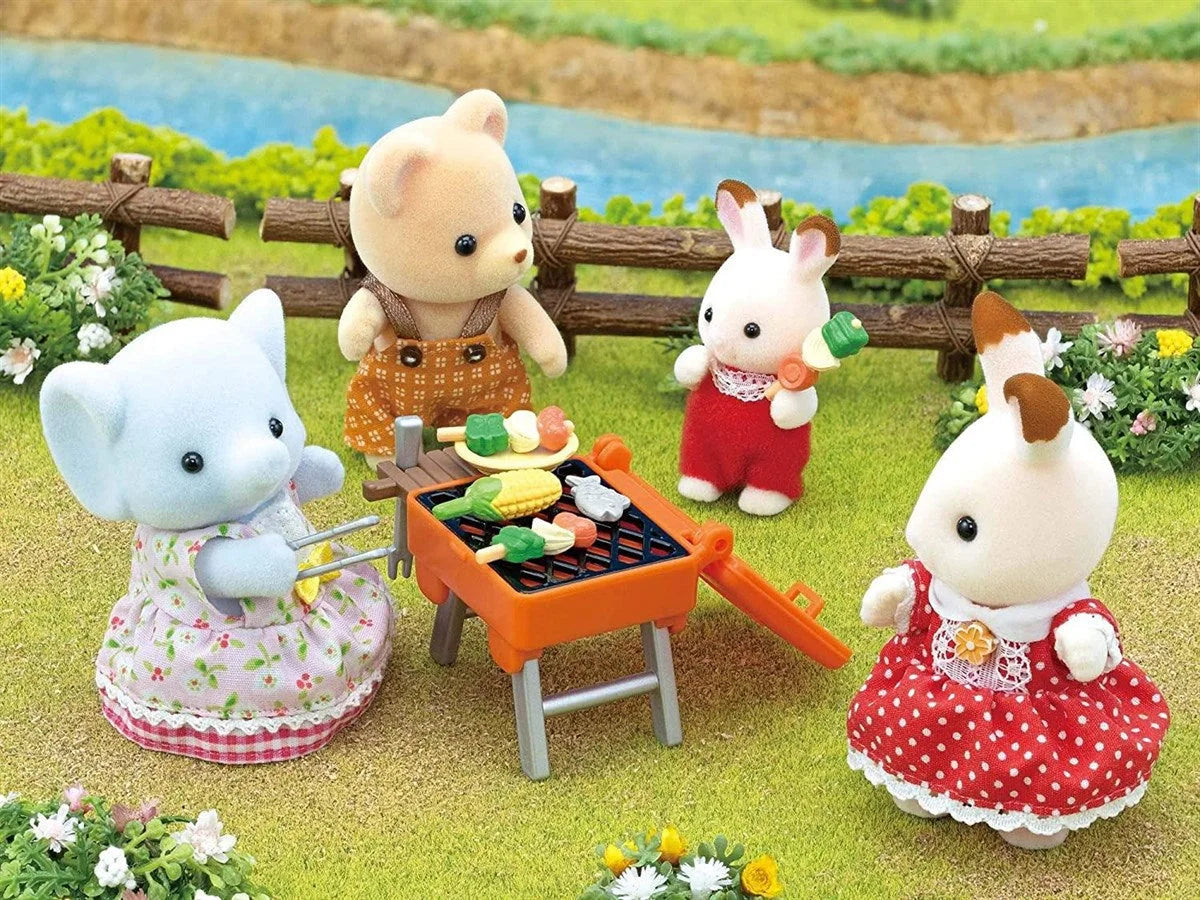 Sylvanian Families Barbekü Piknik Seti - Fil Kız 5640 | Toysall