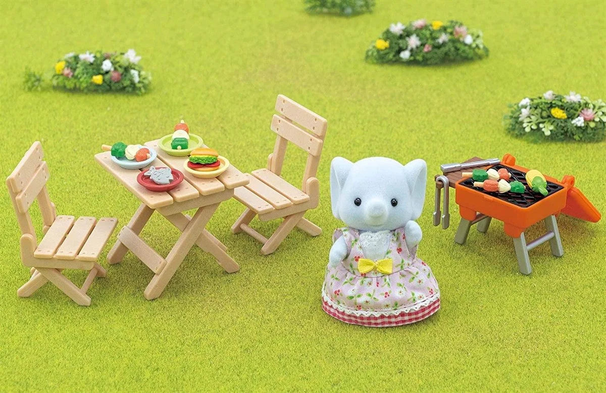 Sylvanian Families Barbekü Piknik Seti - Fil Kız 5640 | Toysall